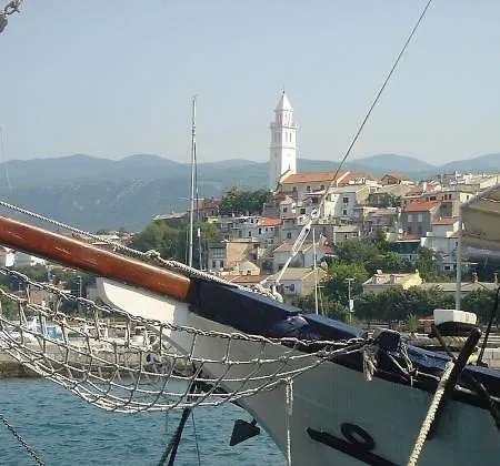 Ana Novi Vinodolski